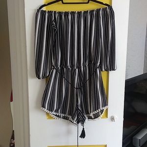 UK2LA Black and White StripesRomper